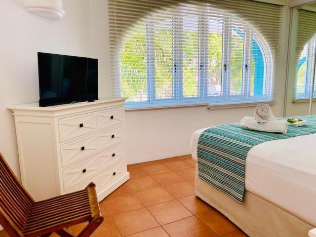 Beachview Apartments At Villa Paradiso 팜코브 외부 사진