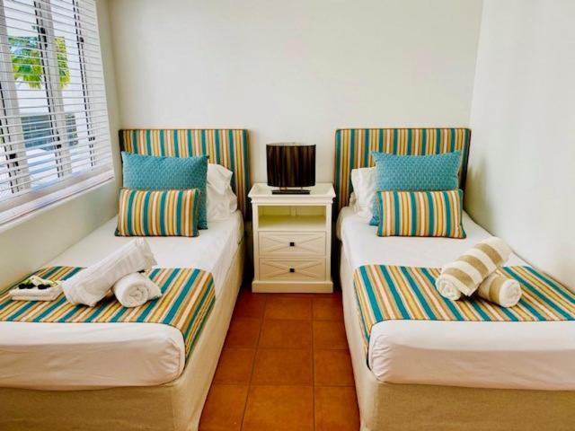Beachview Apartments At Villa Paradiso 팜코브 외부 사진