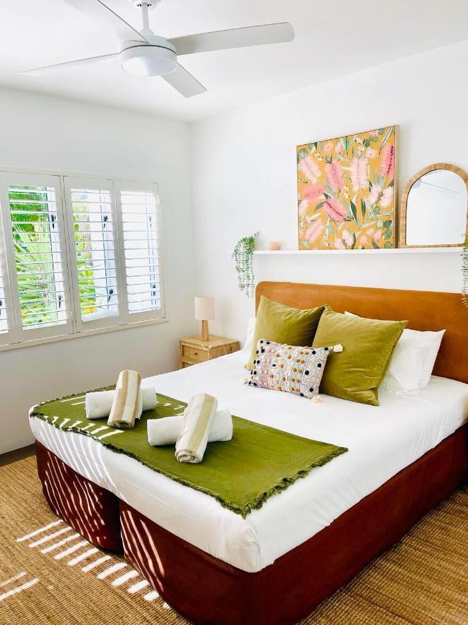 Beachview Apartments At Villa Paradiso 팜코브 외부 사진