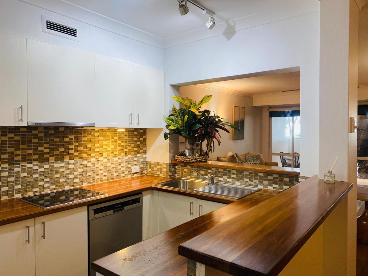 Beachview Apartments At Villa Paradiso 팜코브 외부 사진