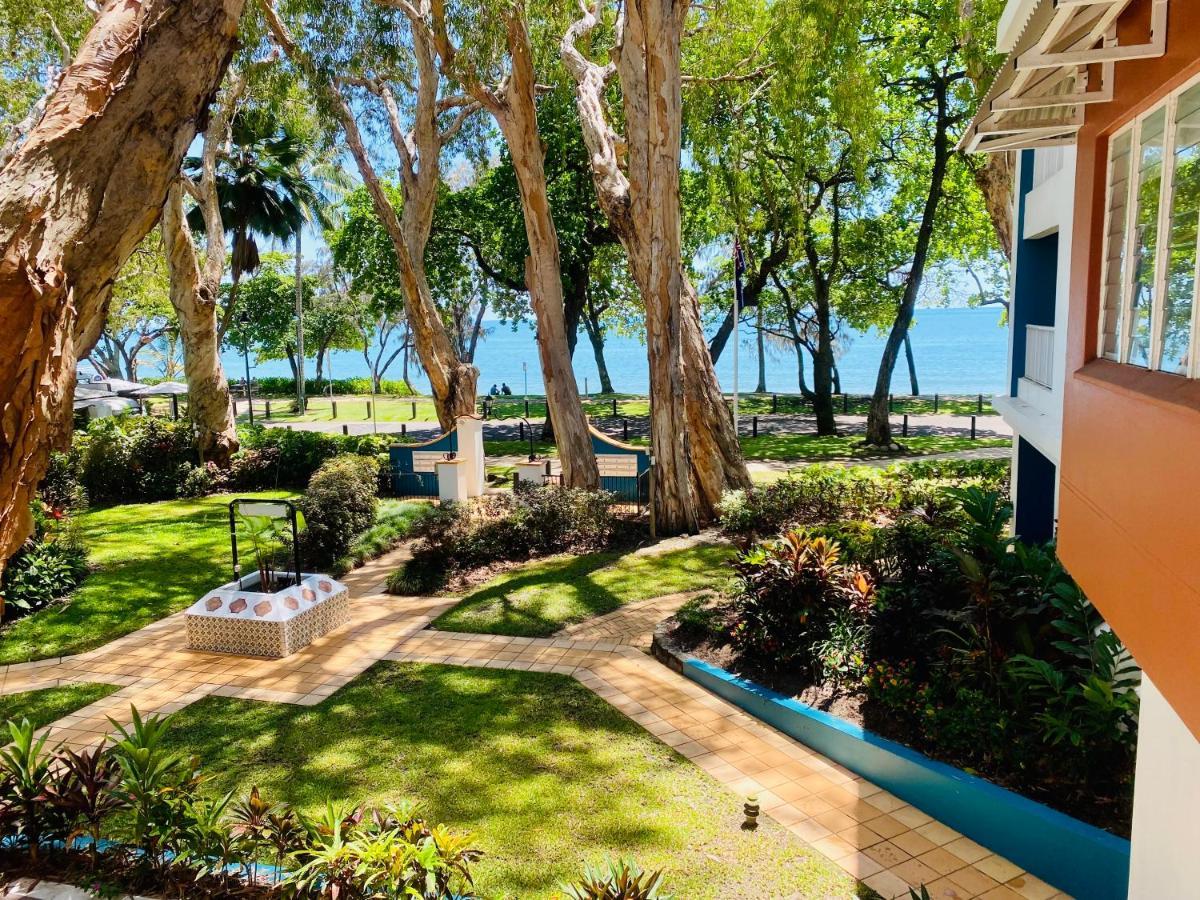 Beachview Apartments At Villa Paradiso 팜코브 외부 사진