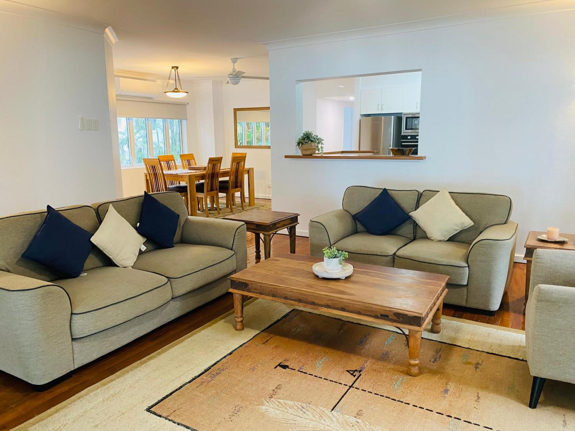 Beachview Apartments At Villa Paradiso 팜코브 외부 사진