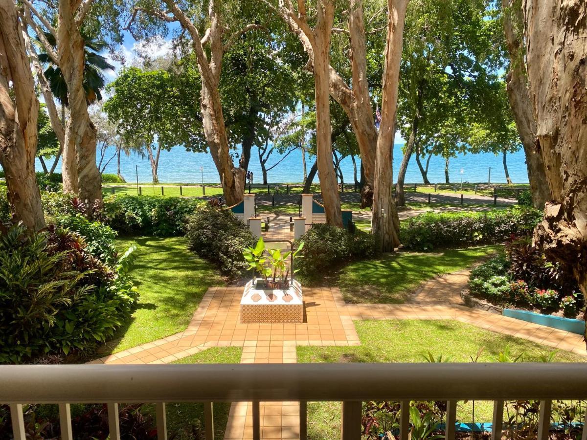 Beachview Apartments At Villa Paradiso 팜코브 외부 사진