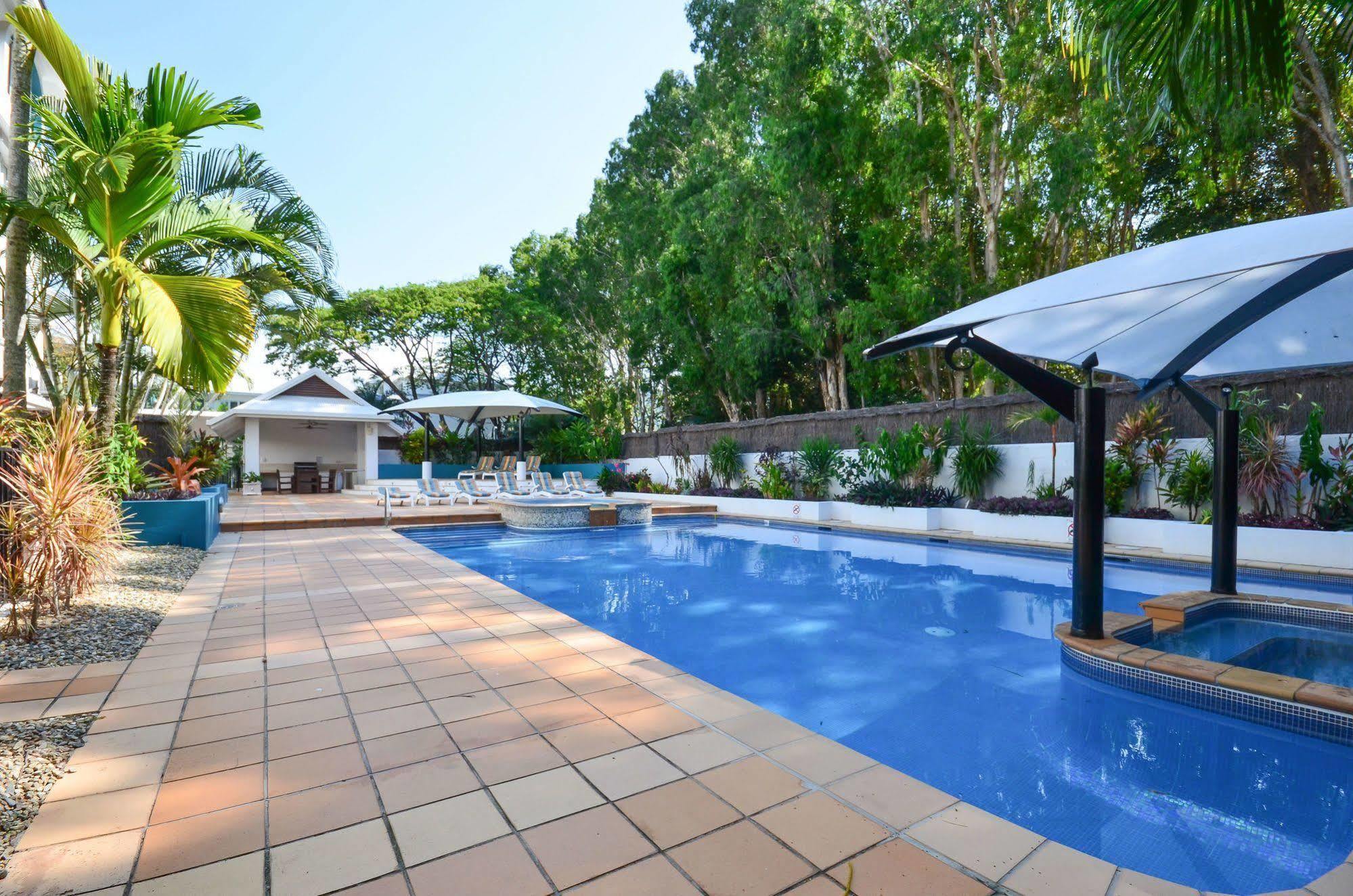 Beachview Apartments At Villa Paradiso 팜코브 외부 사진